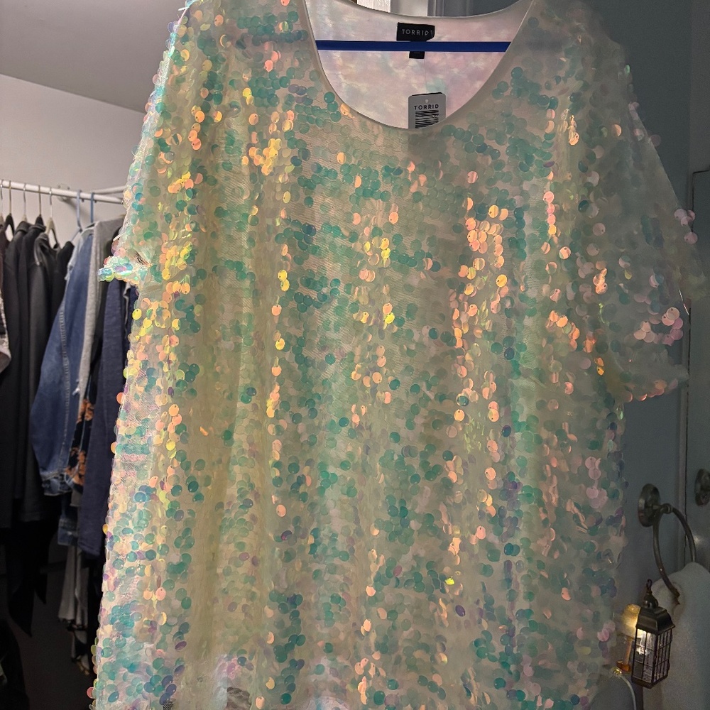 NWT Torrid iridescent sequin shirt size 3